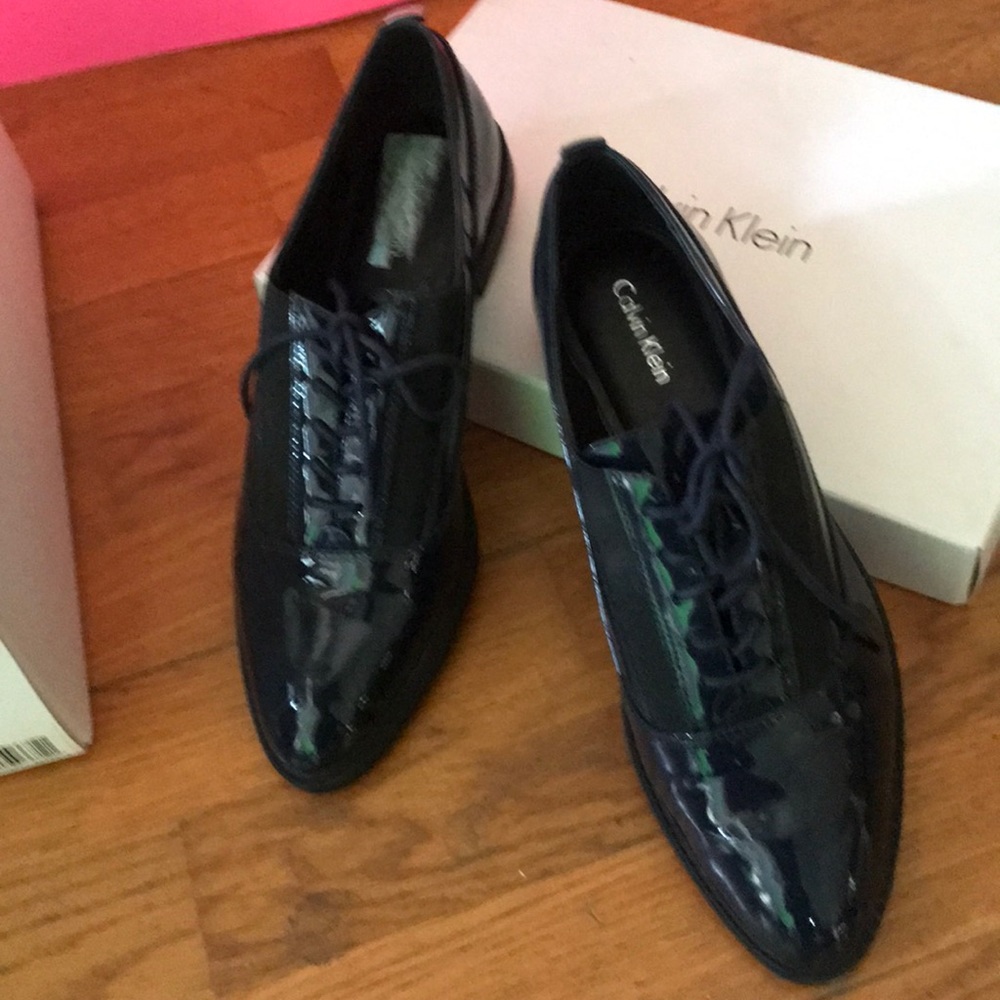 Calvin Klein Women’s Delta Patent Tie Up Shoes